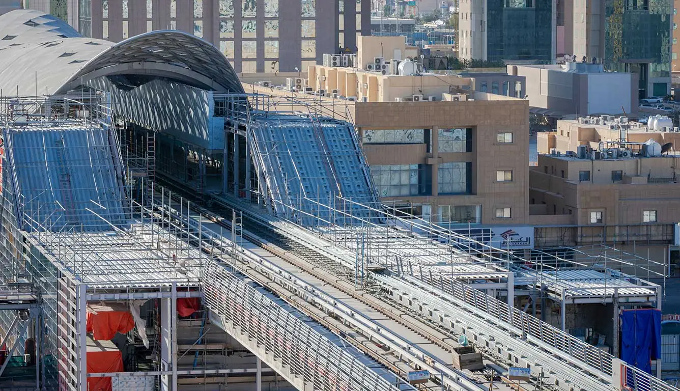 Installation of signage in Metro Riyadh